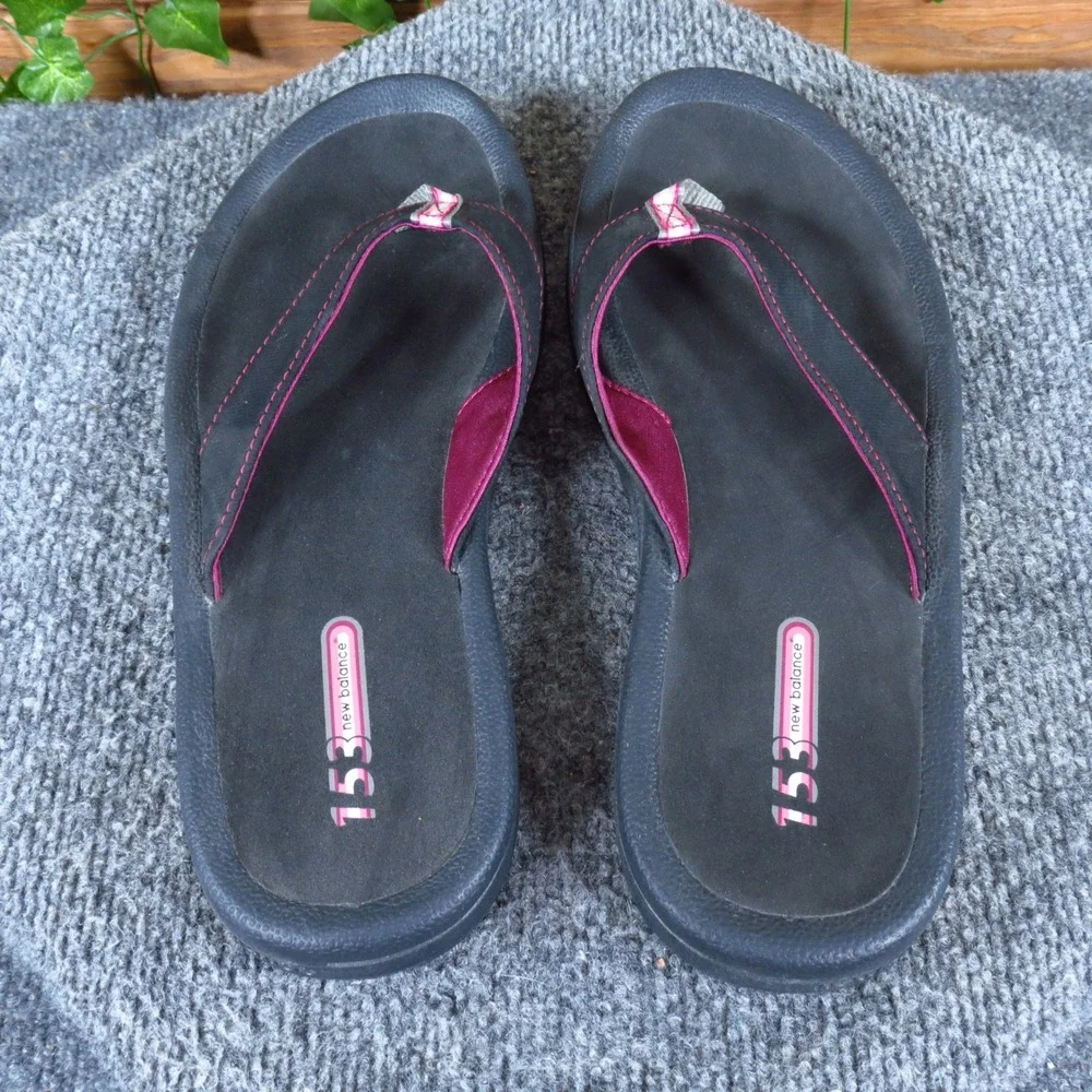 New Balance 153 Rock & Tone Women Flip Flop Sandals Size 10 Recovery Black Pink